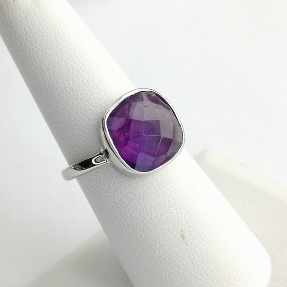 Silver and Purple Gemstone Ring Fit for Royalty and Dreamers - Picture 1 of 4